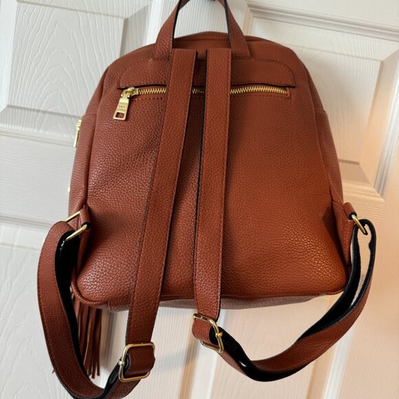 Steve Madden Backpack Purse LIKE NEW - Picture 4 of 6